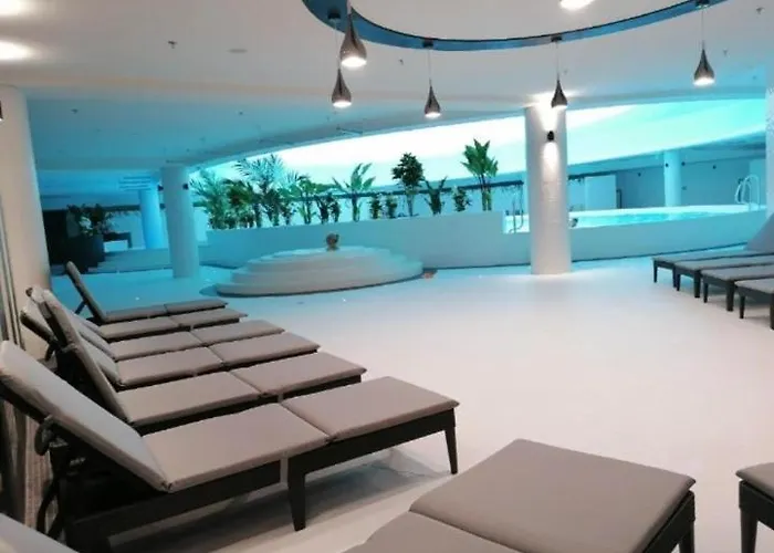 Lägenhet Hanza Tower Deluxe Family 22 Pool & *